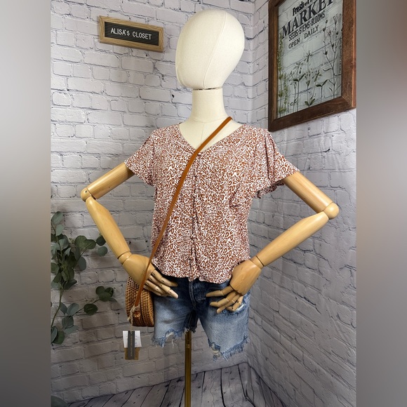 Loft animal print Flutter Sleeve top - Picture 1 of 6